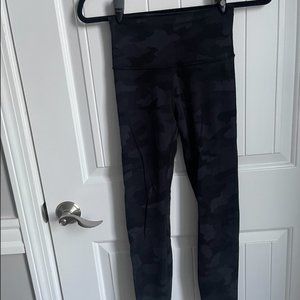 Camo Wunder Train High-Rise Tight 28"